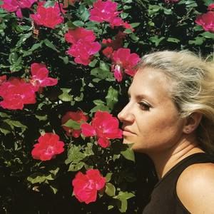 Meet your Posher, Rebecca